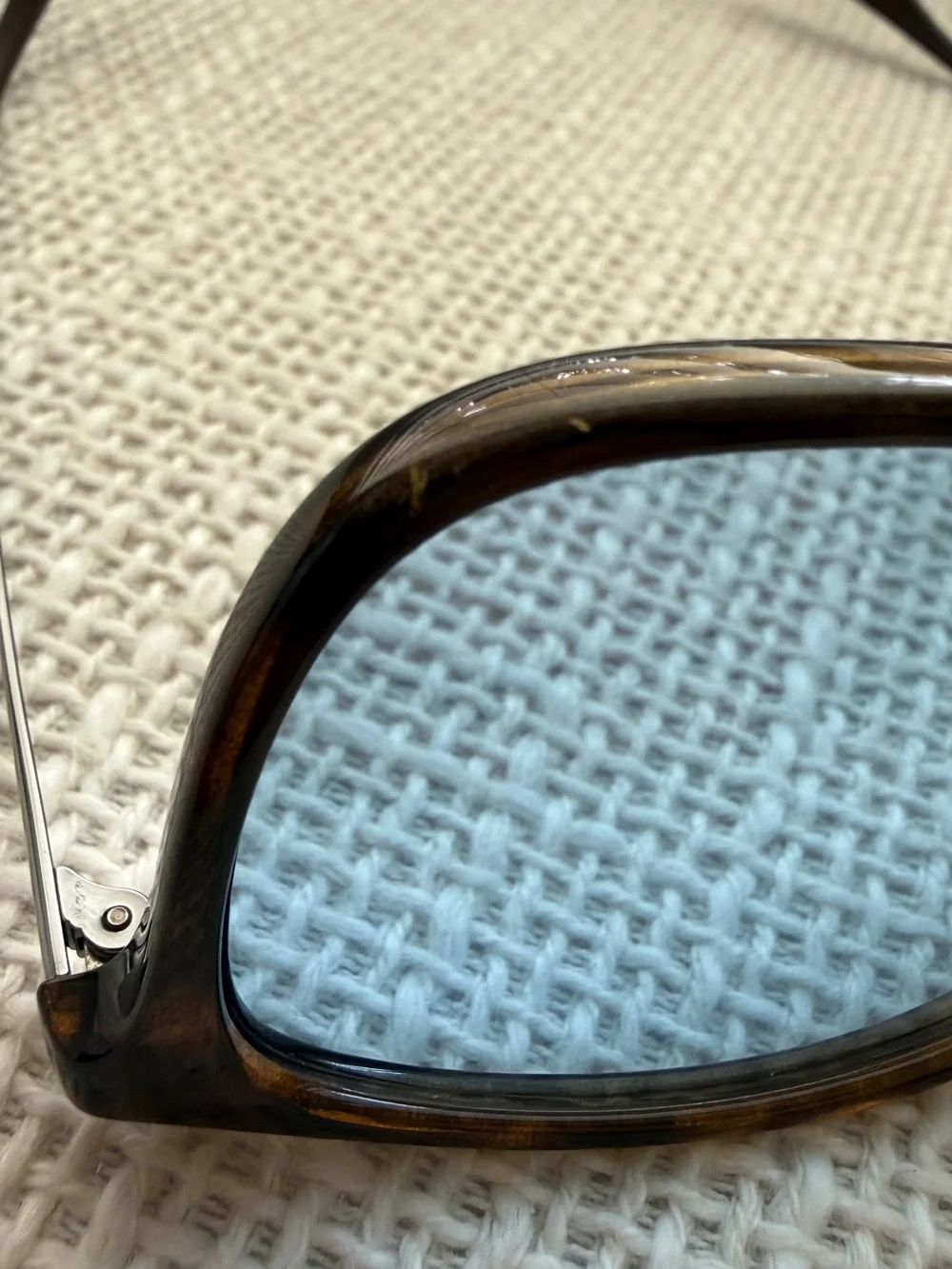 Ray-Ban Chris Tortoise Brown Frame with Blue Lens